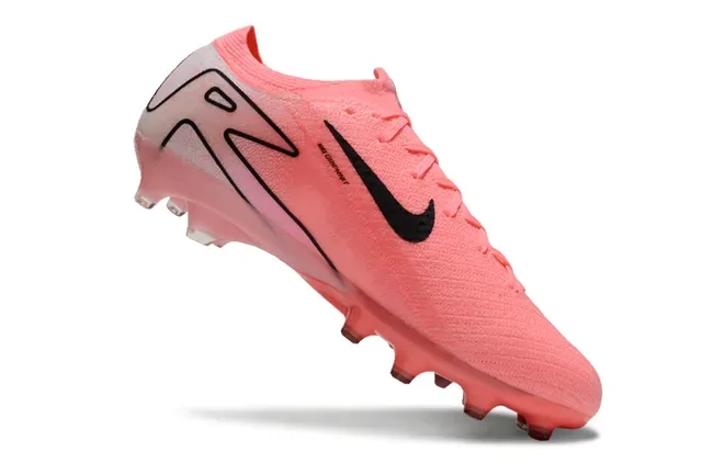 Nike Chaussures de football en maille rose et noir, coupe basse, surface ferme 3