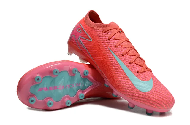 Nike Chaussures de football avec upper en tricot rose et bleu, col avec ajustement dynamique, pour terrain ferme 4