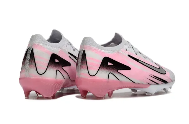Nike Sapatos de futebol com upper de knit rosa e branco, gradiente e para solo firme 5