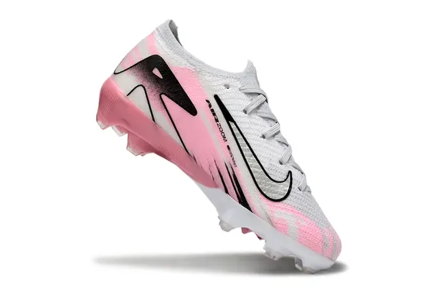 Nike Sapatos de futebol com upper de knit rosa e branco, gradiente e para solo firme 7