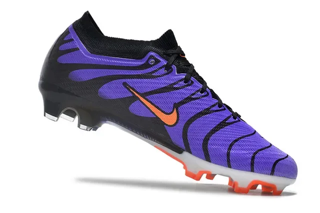 Nike Violet Noir Chaussures de Football Upper Maille Ajusté Motif Ondulé Synthétique Overlay Terrain Firme 2