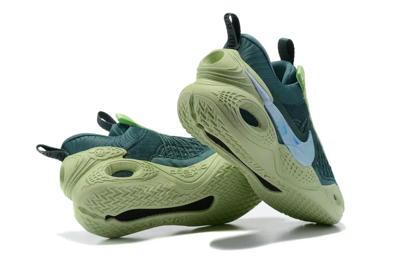 Nike Chaussures de Basketball Violet Vert Tige Maille Midsole Sculptée 14