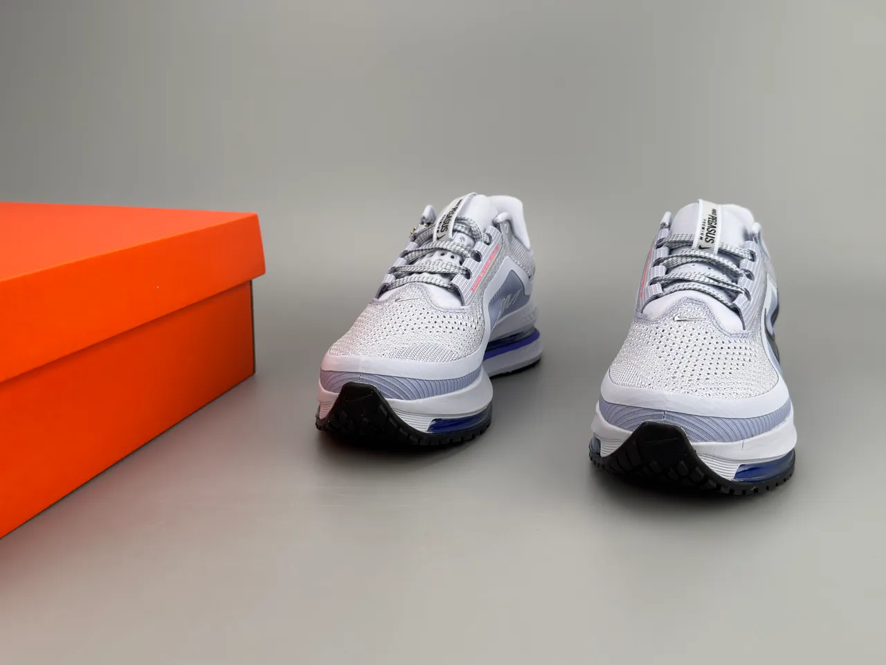 Nike Purple White Engineered Mesh Upper Full-Length Visible Air Zoom Unit Running Shoes 5
