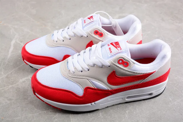 Nike Red Beige Low-Top Layered Upper Lifestyle Sneakers 9