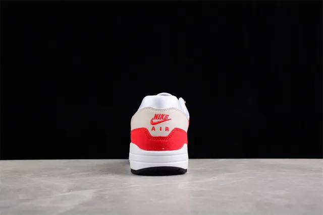 Nike Red Beige Low-Top Layered Upper Lifestyle Sneakers 10