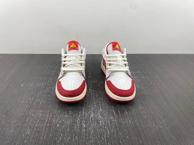 Nike Red Gold Low-Top Cupsole Lifestyle Sneakers 3