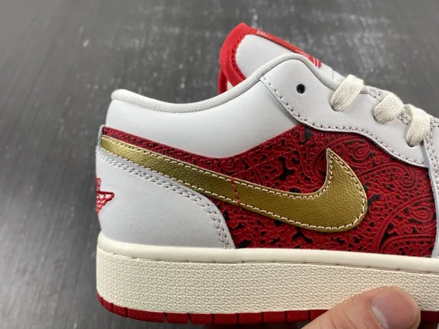 Nike Red Gold Low-Top Cupsole Lifestyle Sneakers 6