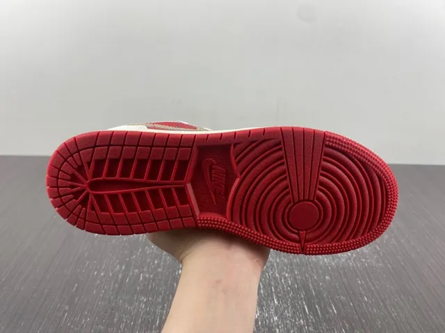 Nike Red Gold Low-Top Cupsole Lifestyle Sneakers 10