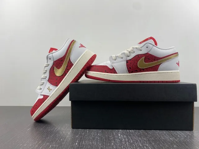 Nike Red Gold Low-Top Cupsole Lifestyle Sneakers 13