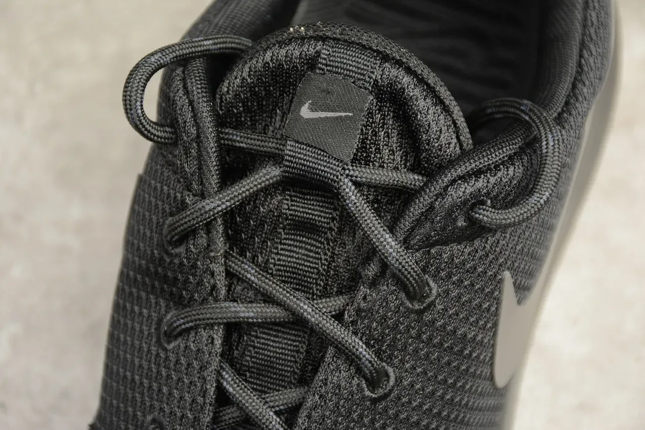 Nike Roshe One Black Metallic Gray Lifestyle Sneakers 7