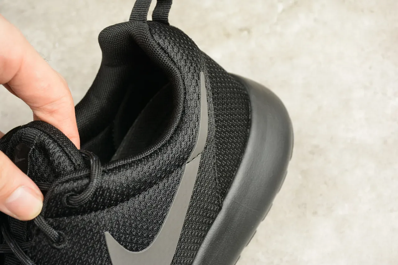 Nike Roshe One Black Metallic Gray Lifestyle Sneakers 9