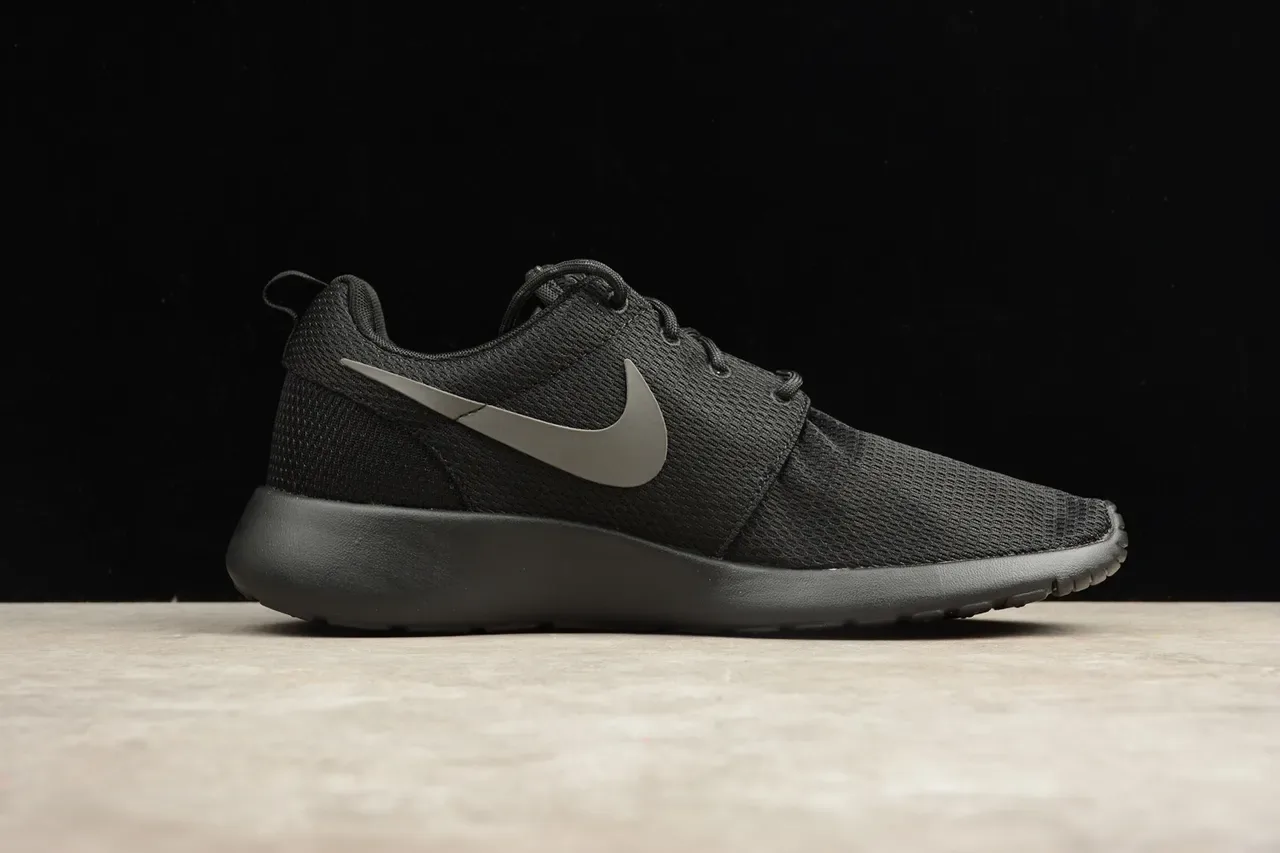 Nike Roshe One Black Metallic Gray Lifestyle Sneakers 13
