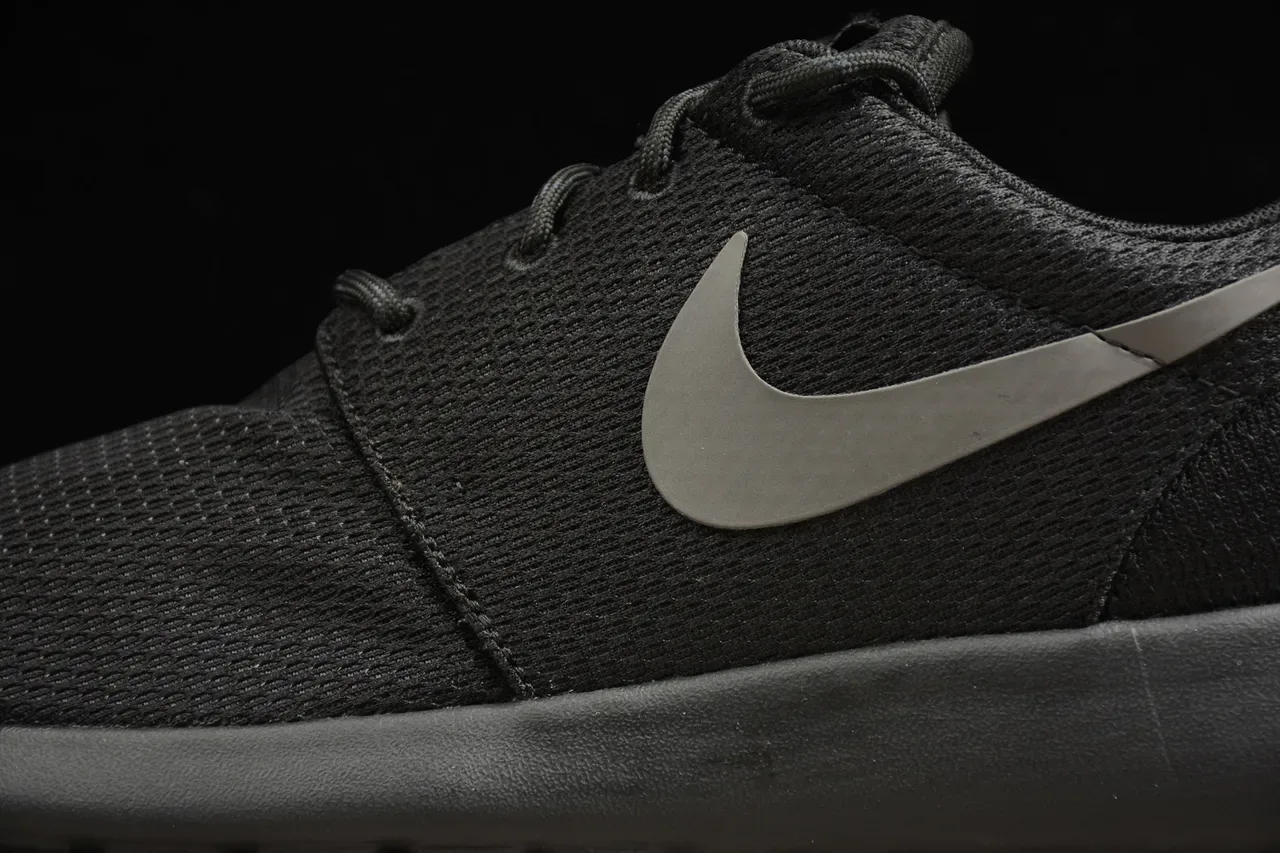 Nike Roshe One Black Metallic Gray Lifestyle Sneakers 16