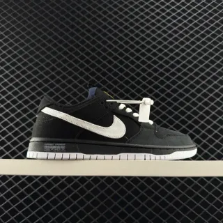 Nike SB Dunk Low काली सफेद कैनवास स्केटबोर्ड जूते