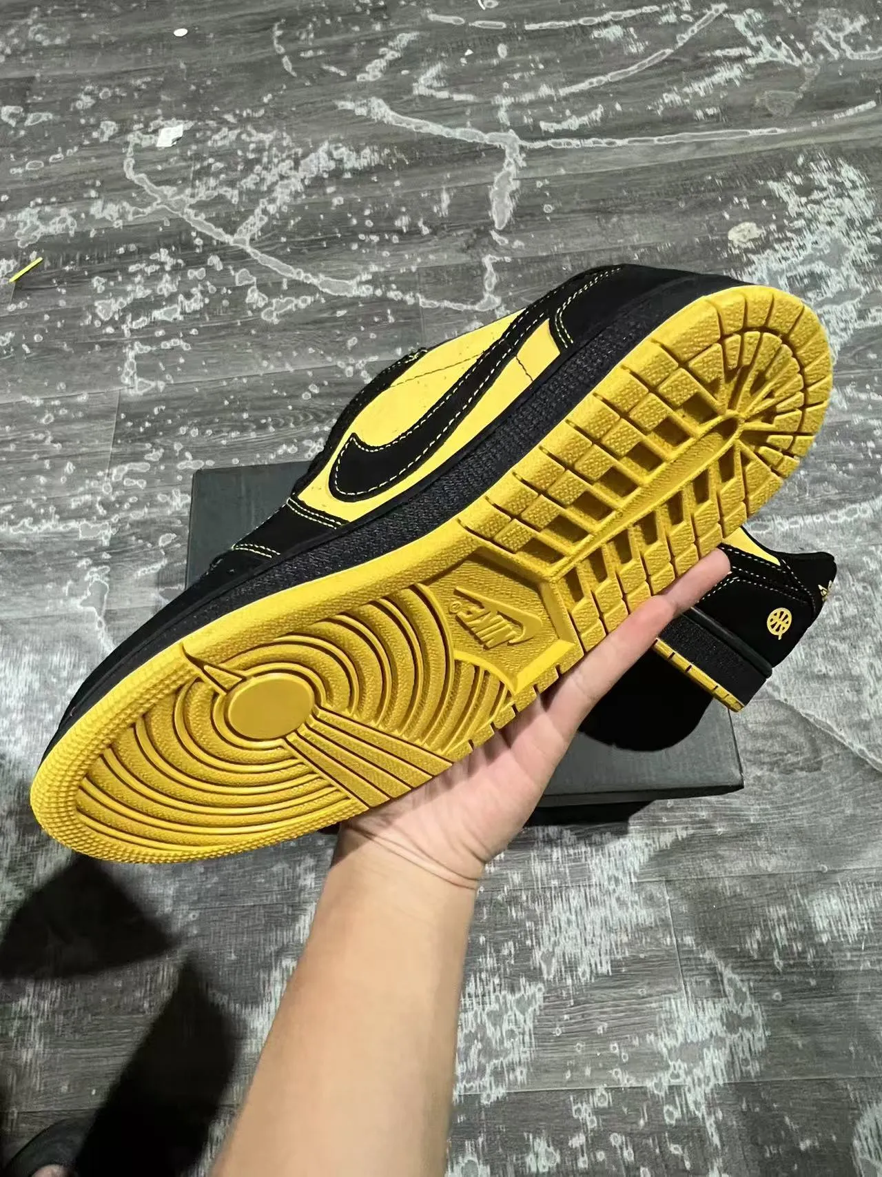 Nike SB Dunk Low Black Yellow Chaussures de skateboard 6