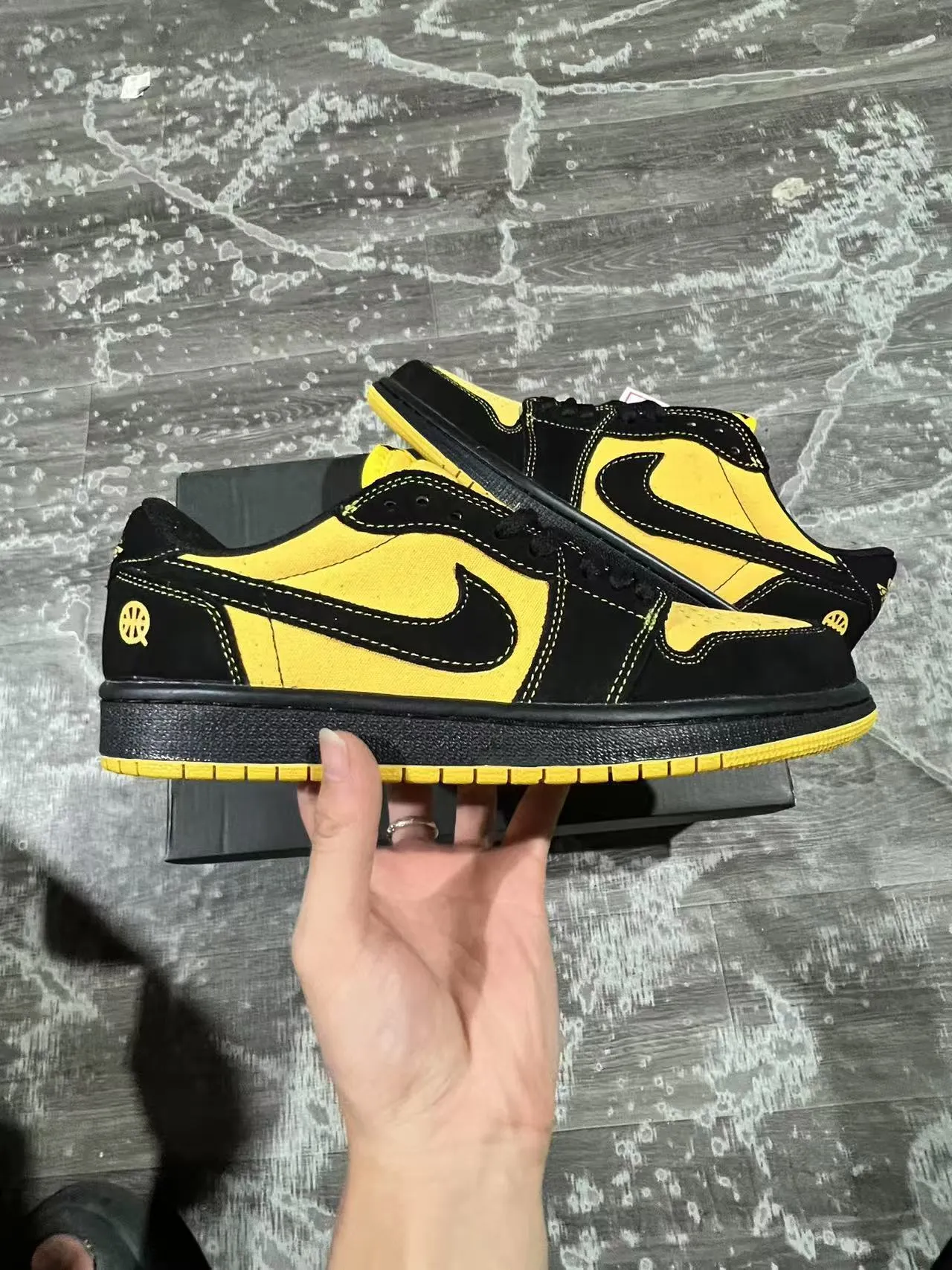 Nike SB Dunk Low Black Yellow Chaussures de skateboard 7