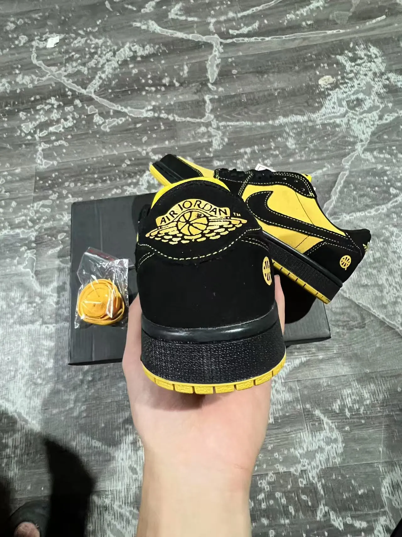 Nike SB Dunk Low Black Yellow Chaussures de skateboard 8