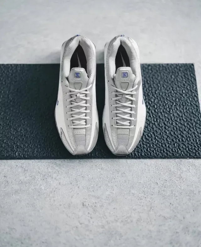 Nike Shox NZ White Gray Blue Lifestyle Sneakers 9