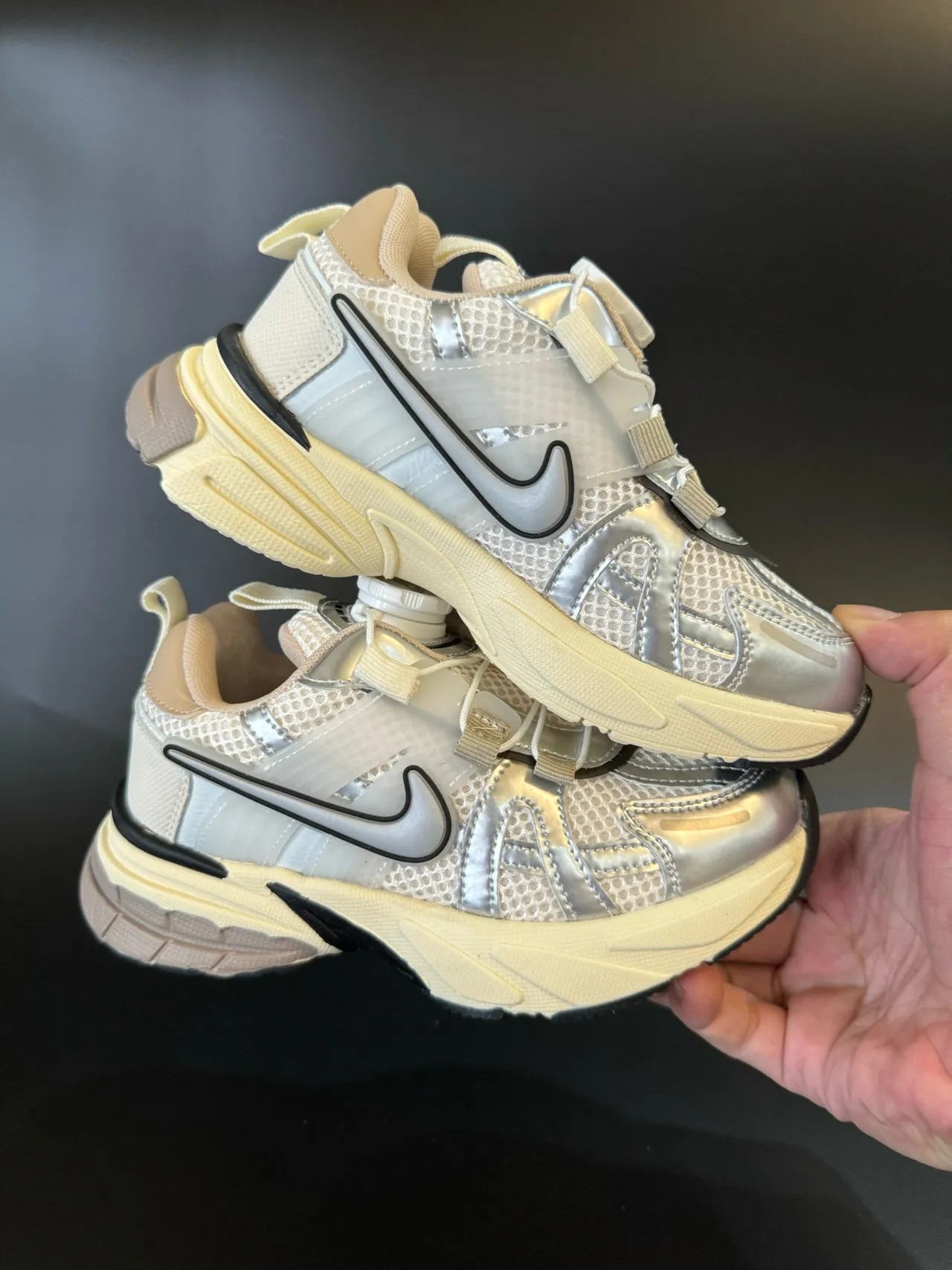 Nike Silver Beige Laceless Dial-Closure System Metallic Mesh Upper Chunky Sneakers 16