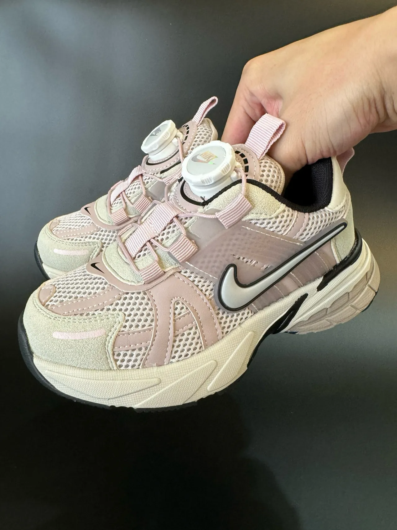 Nike Silver Beige Laceless Dial-Closure System Metallic Mesh Upper Chunky Sneakers 17