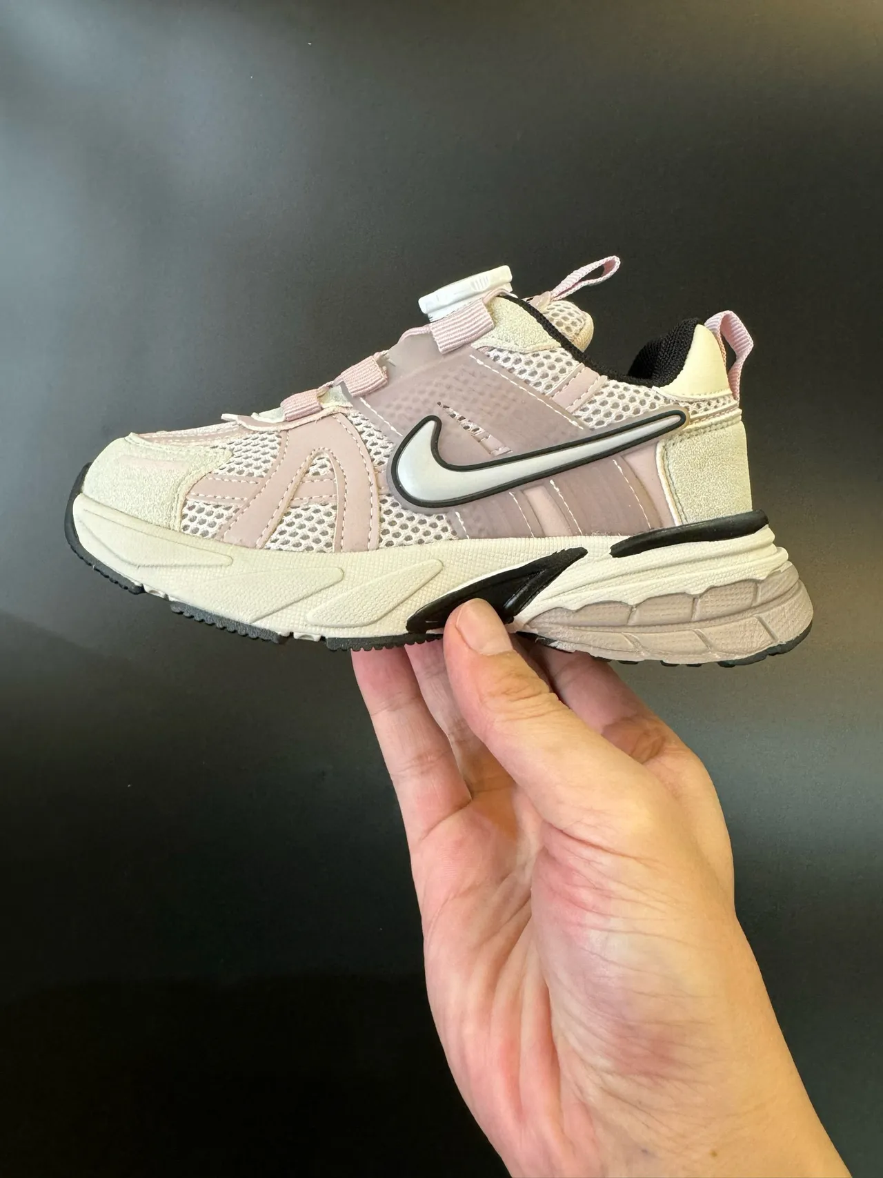 Nike Silver Beige Laceless Dial-Closure System Metallic Mesh Upper Chunky Sneakers 20