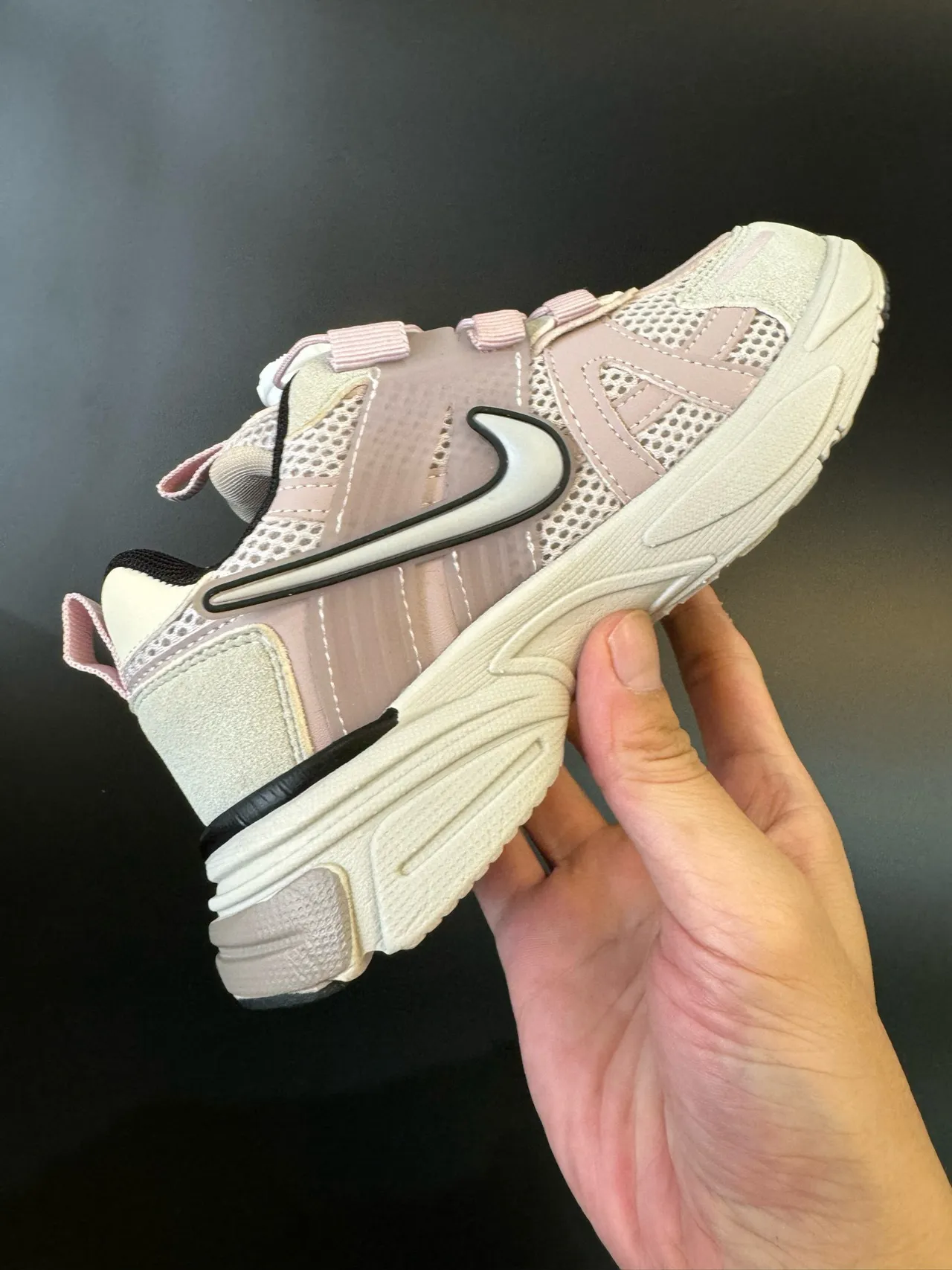 Nike Silver Beige Laceless Dial-Closure System Metallic Mesh Upper Chunky Sneakers 21