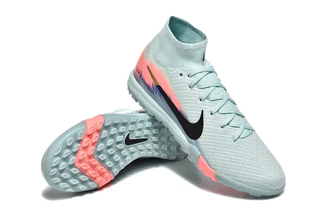Nike United Chaussures de soccer pour pelouse Bleu Rose avec Collet en Knit ajusté comme une chaussette, upper mid-cut collar 7