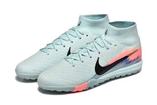 Nike United Chaussures de soccer pour pelouse Bleu Rose avec Collet en Knit ajusté comme une chaussette, upper mid-cut collar 8