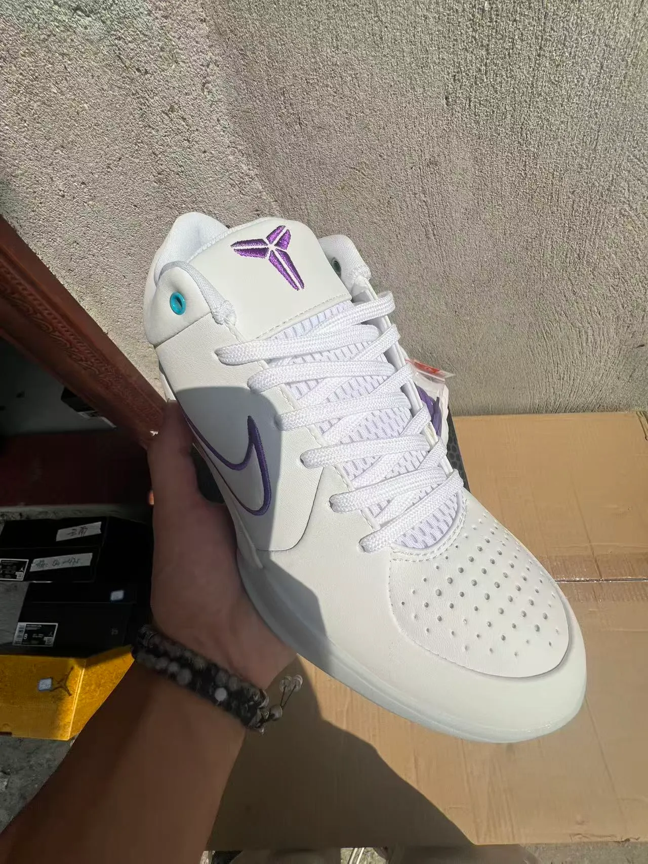 Nike White and Purple Embroidered Swoosh High-Top Basketball Shoes 2