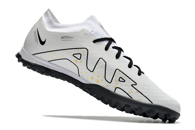 Nike Blanc Noir Flyknit Supérieur Swoosh Recouvrement Gazon Chaussures de Football 2