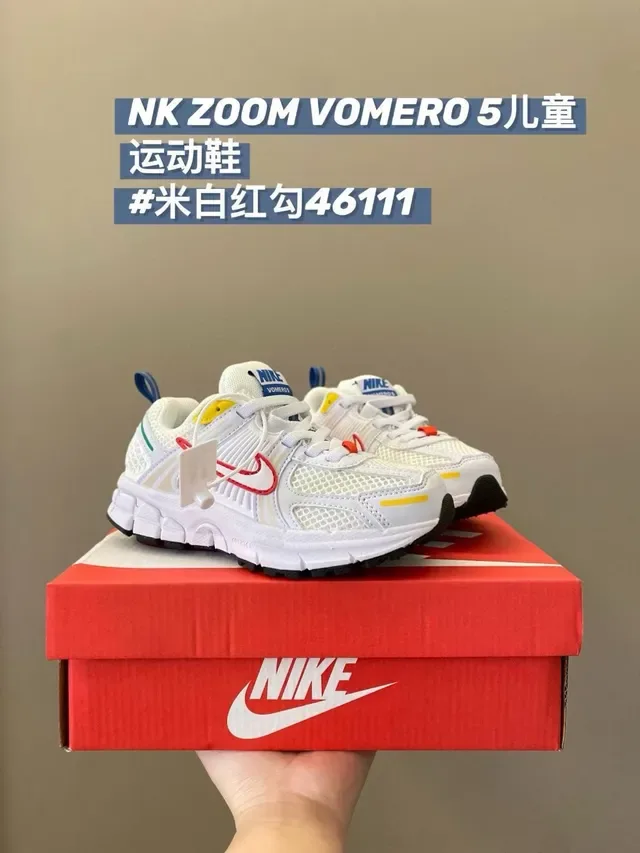Nike White Black Layered Mesh And Synthetic Upper Sculpted Wavy Midsole Lifestyle Sneakers 9