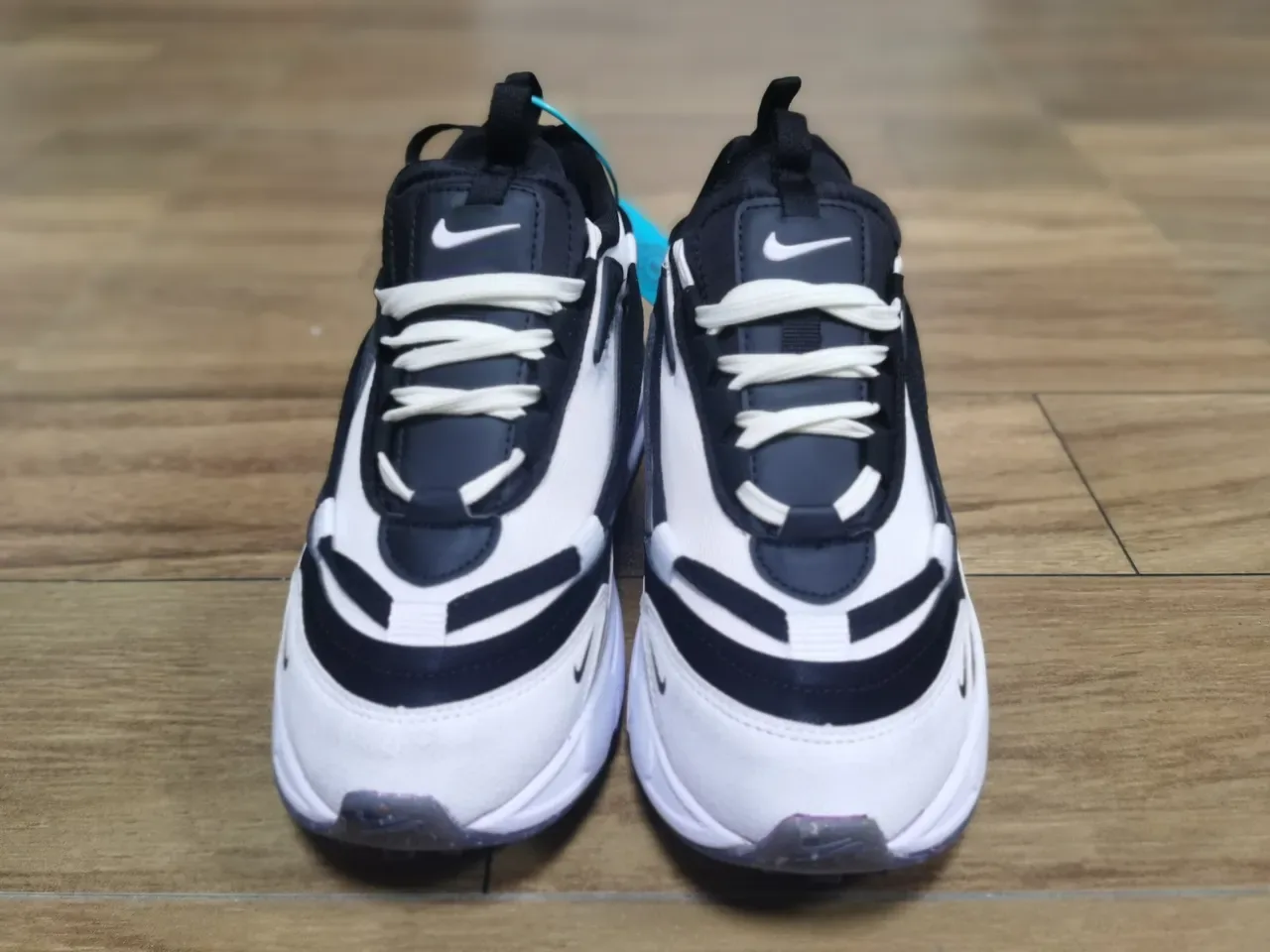 Nike White Black Layered Synthetic Cage Wave-Contoured Midsole Lifestyle Sneakers 3