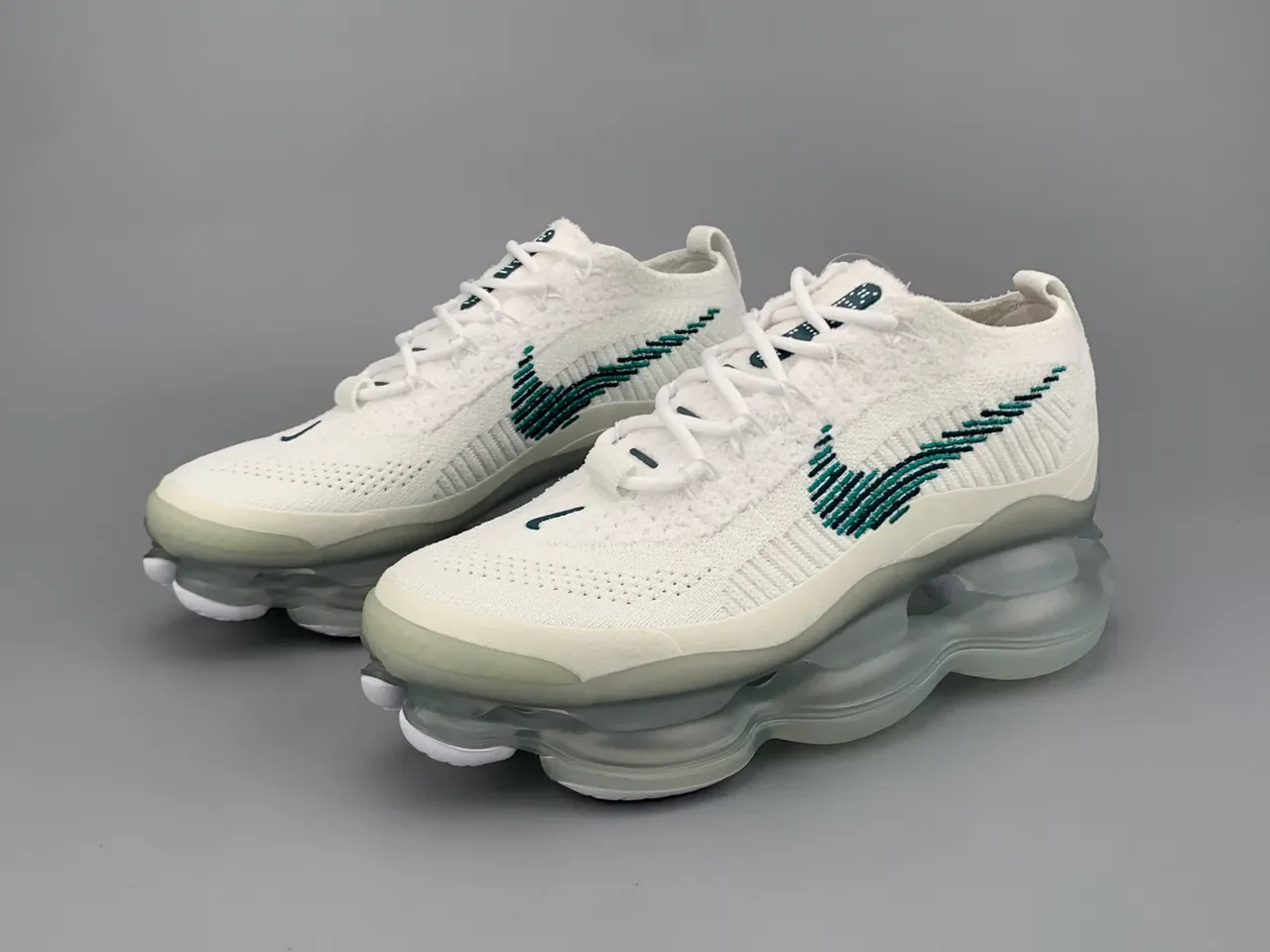 Nike Branco Azul Flyknit Upper Unidade de Ar Visível de Comprimento Completo Lifestyle Sneakers 14