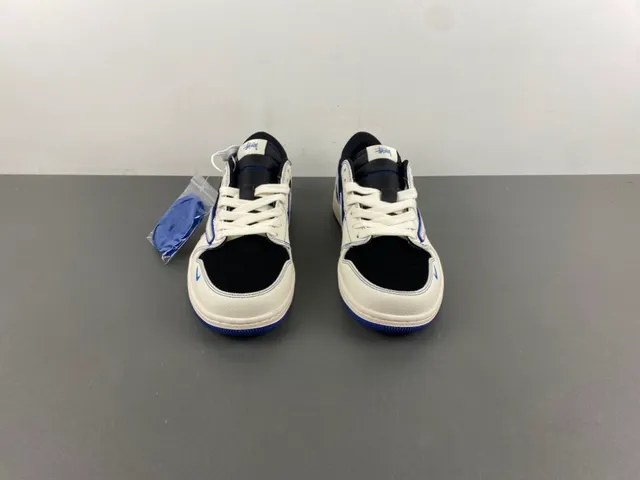 Nike White Blue Low-Top Mixed-Material Upper Lifestyle Sneakers 11