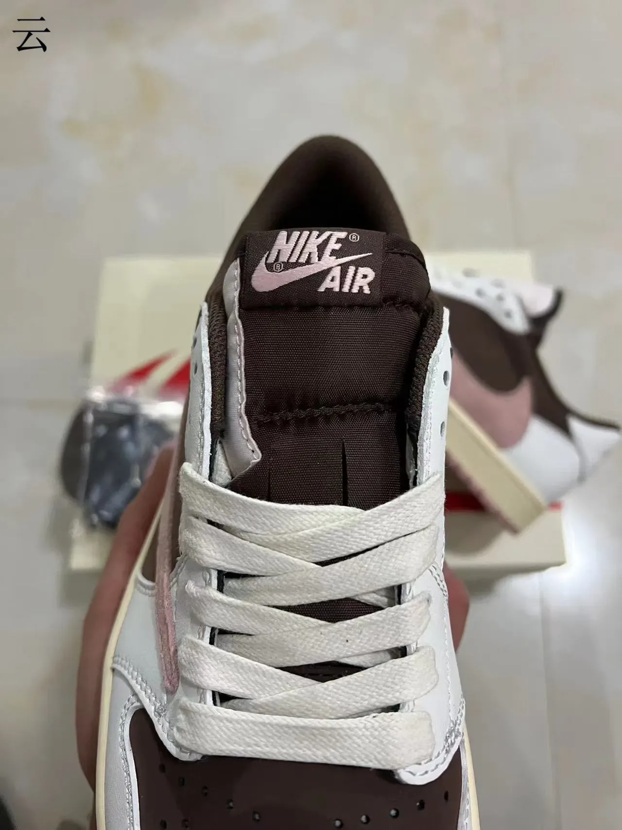 Nike White Brown Low-Top Silhouette Mixed-Material Upper Lifestyle Sneakers 5