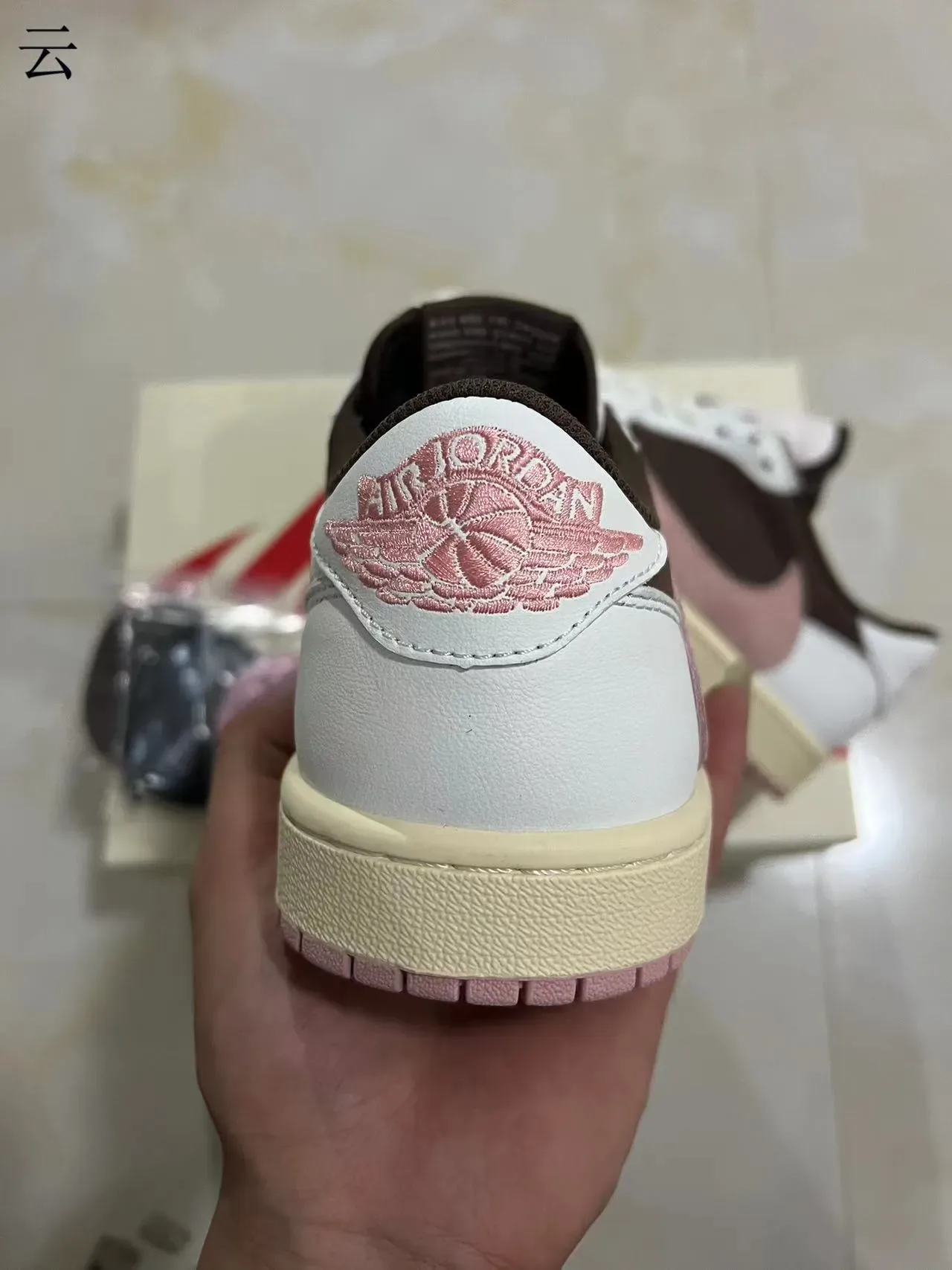 Nike White Brown Low-Top Silhouette Mixed-Material Upper Lifestyle Sneakers 9