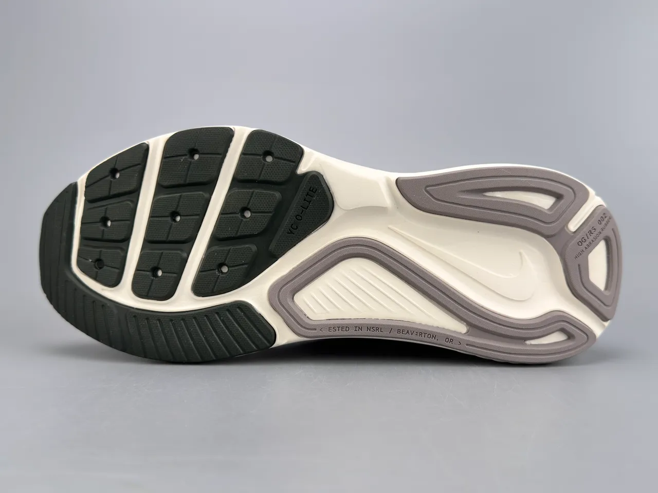 Nike White Gray Engineered Knit Upper Bold Black 'RUN' Graphic Running Shoes 8