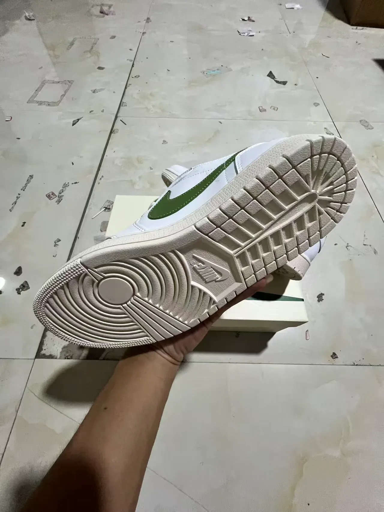 Nike White Green Low-Top Stitched Leather Upper Lifestyle Sneakers 6