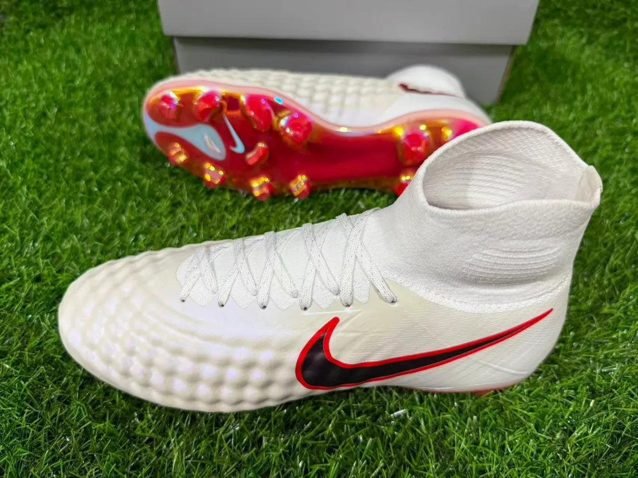 Nike White Red High-Top Sock-Fit Textured Quilted Upper Firm-Ground Soccer Shoes 2