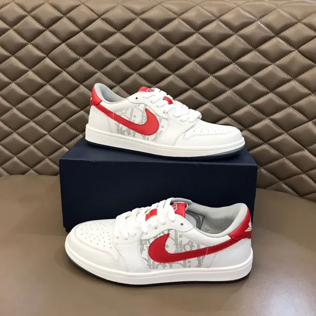 Nike White Red Low-Top Leather Upper Lifestyle Sneakers 7