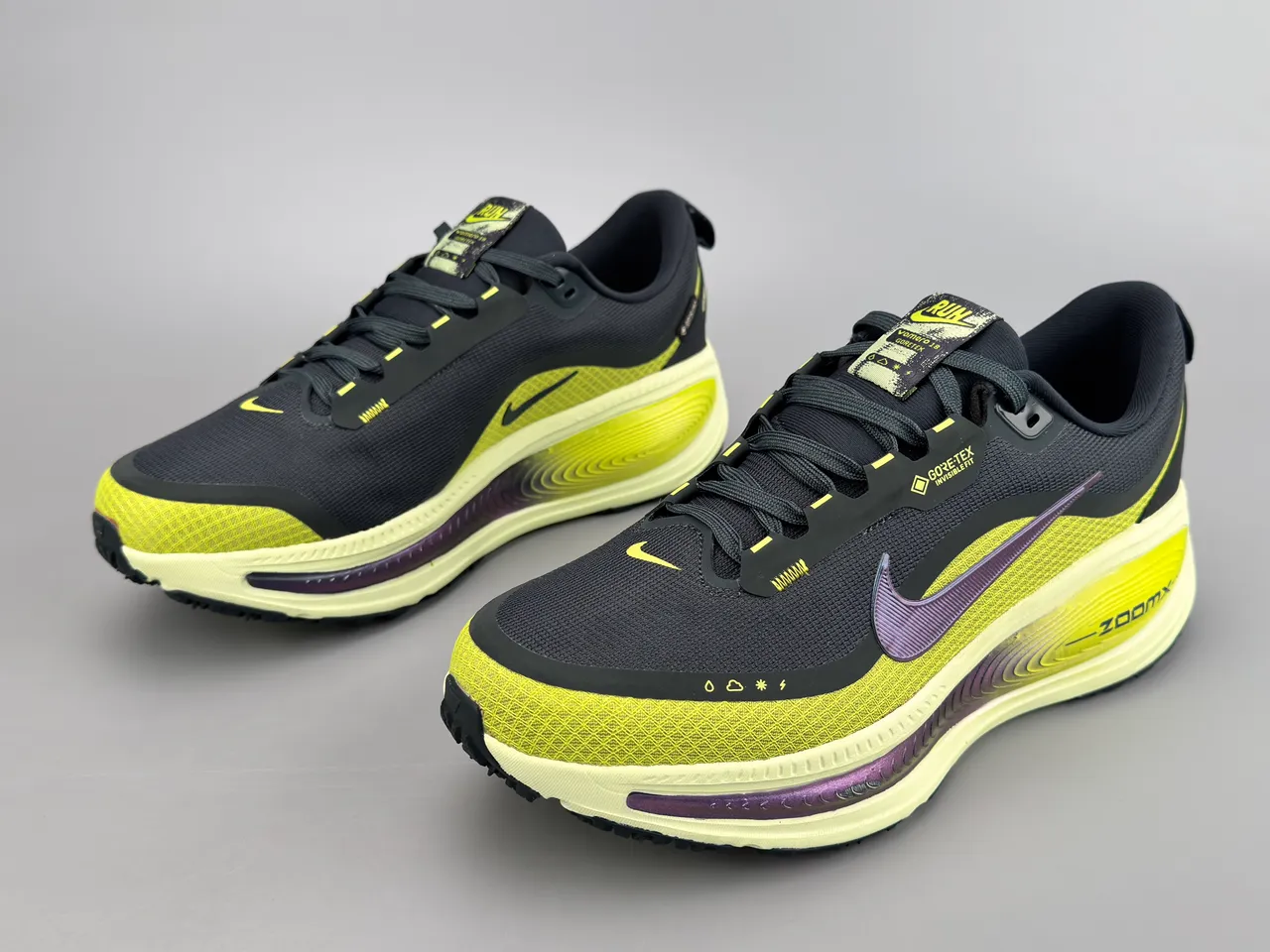 Nike Yellow Black Engineered Mesh Upper GORE-TEX Waterproofing Running Shoes 5