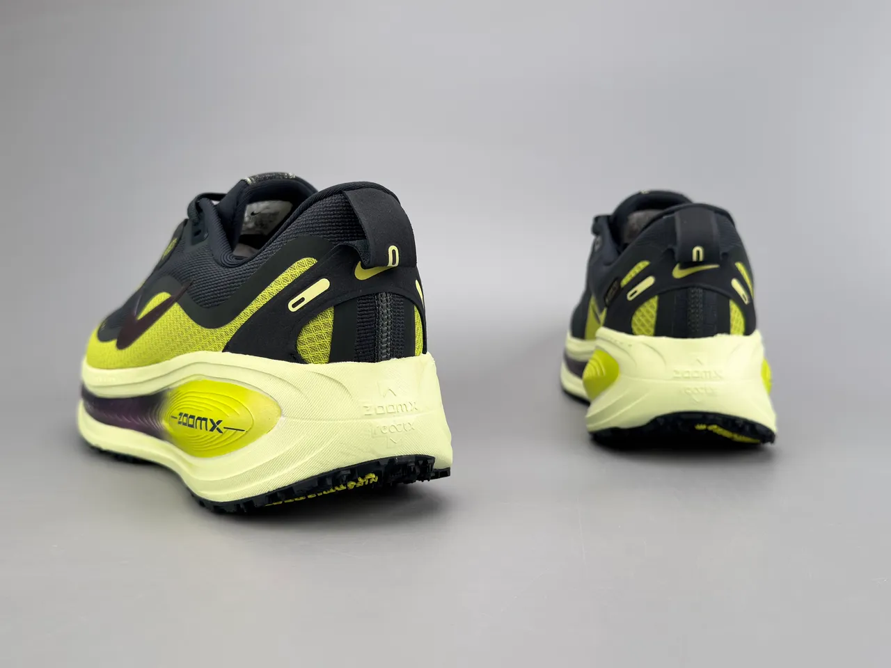 Nike Yellow Black Engineered Mesh Upper GORE-TEX Waterproofing Running Shoes 6