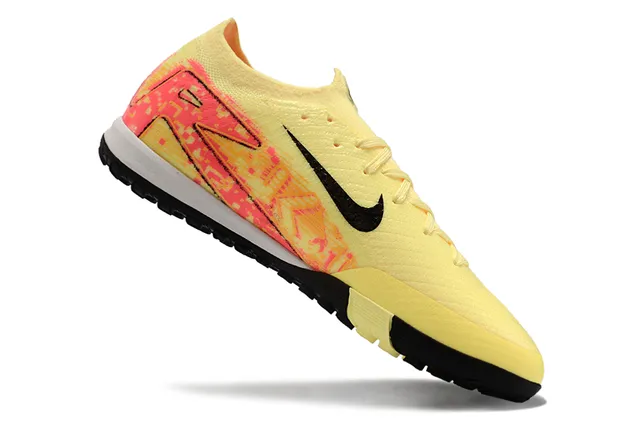 Nike Amarelo Rosa Flyknit Upper Pixelated Graphic Overlay Turf Sapatos de Futebol 2