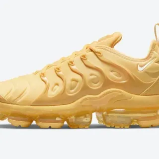 Nike হলুদ স্বচ্ছ এক রঙের খোদাই লহর খাঁচা লাইফস্টাইল স্নিকার্স