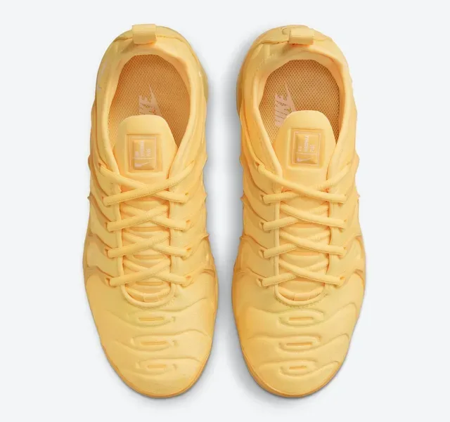 Nike Yellow Transparent Monochromatic Sculpted Wave Cage Lifestyle Sneakers 3