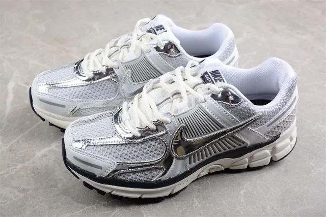 Nike Zoom 2K White Silver Navy Running Shoes 3