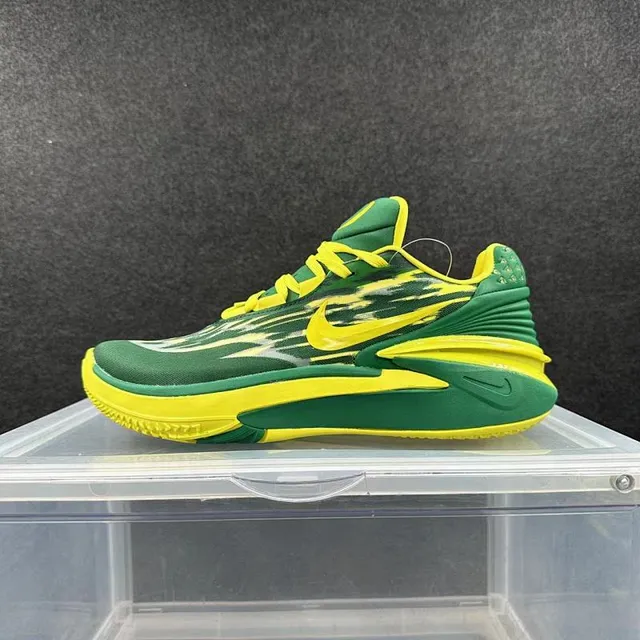 Nike Zoom GT Cut Green Yellow Basketball Shoes 2