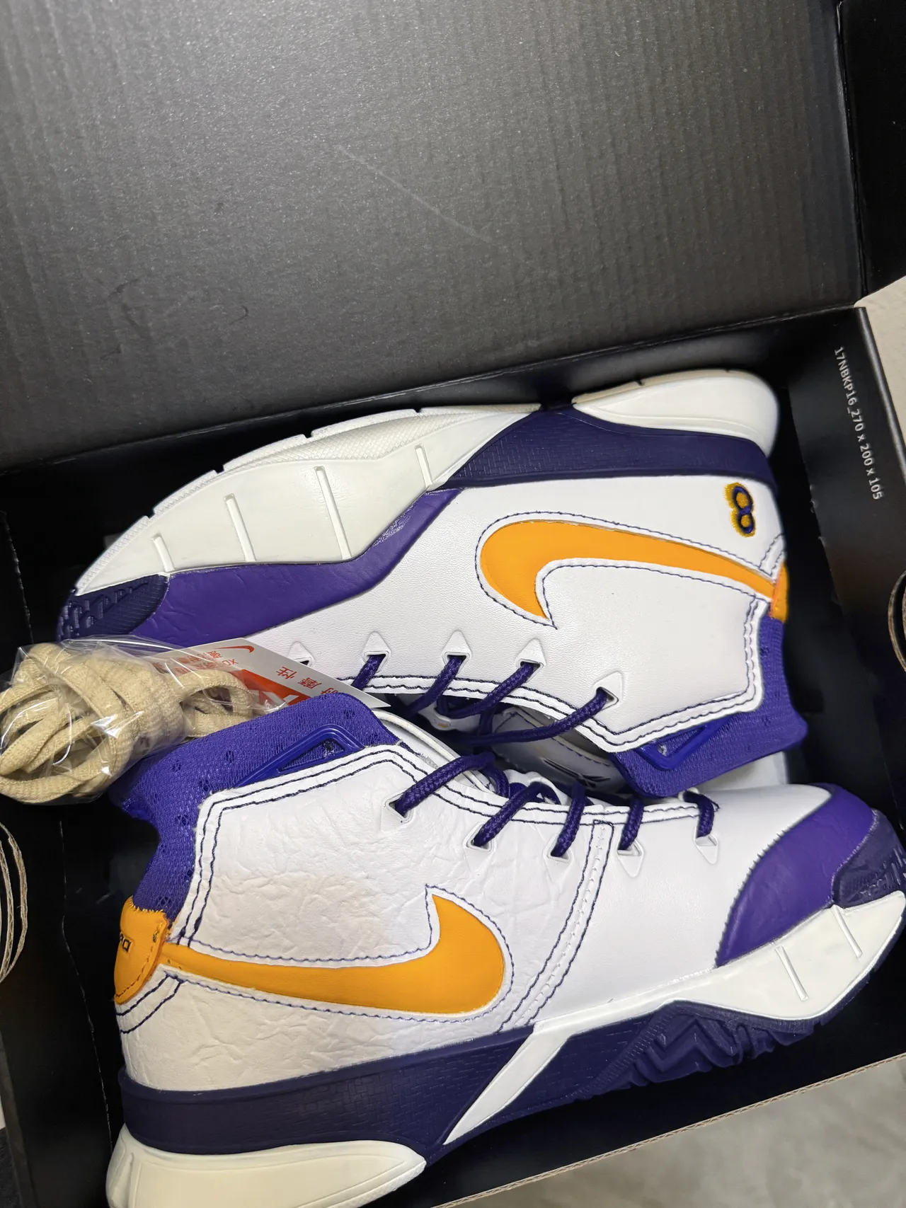 Nike Zoom Kobe IV White Purple Gold Basketball Shoes 2