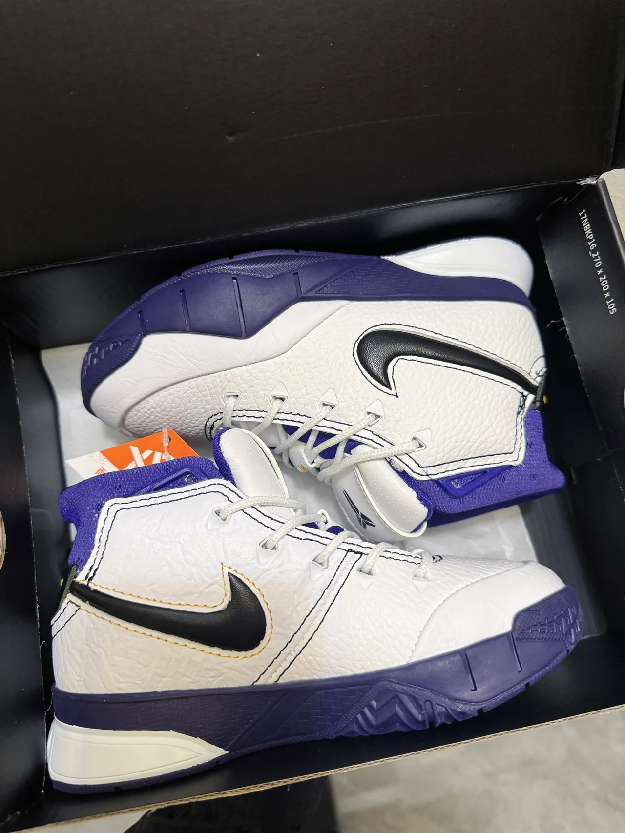 Nike Zoom Kobe IV White Purple Gold Basketball Shoes 4