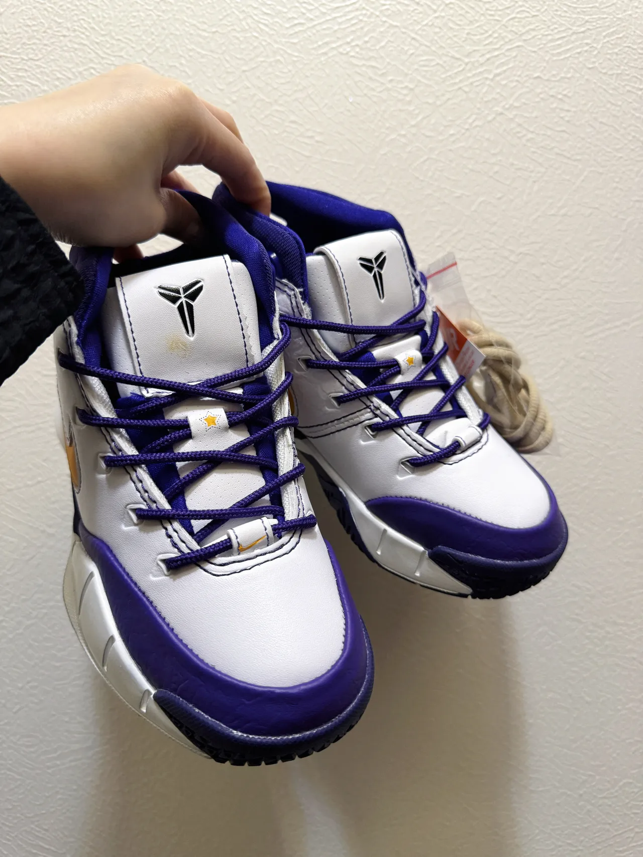 Nike Zoom Kobe IV White Purple Gold Basketball Shoes 13